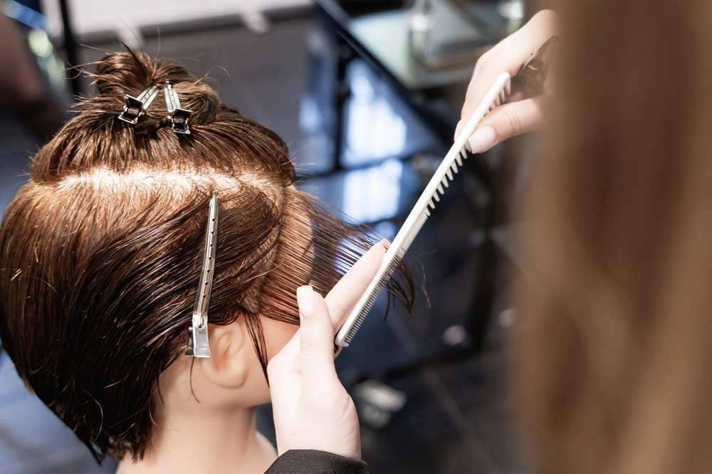 Tárnoky Fodrásziskola